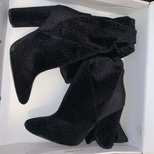 Knee high black Aldo boots